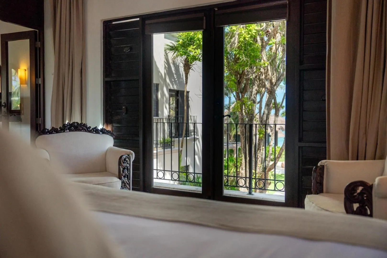 6Br Exclusive Beachfront Villa W/ Pool In Tulum Balcheil Mexico