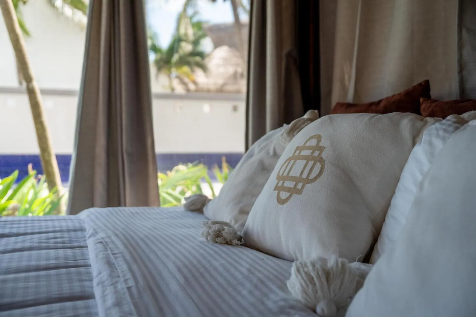 6Br Exclusive Beachfront Villa W/ Pool In Tulum Balcheil