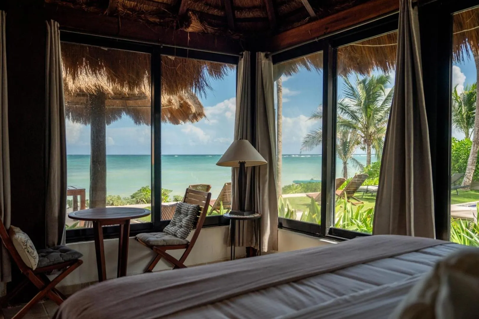 6Br Exclusive Beachfront Villa W/ Pool In Tulum Balcheil