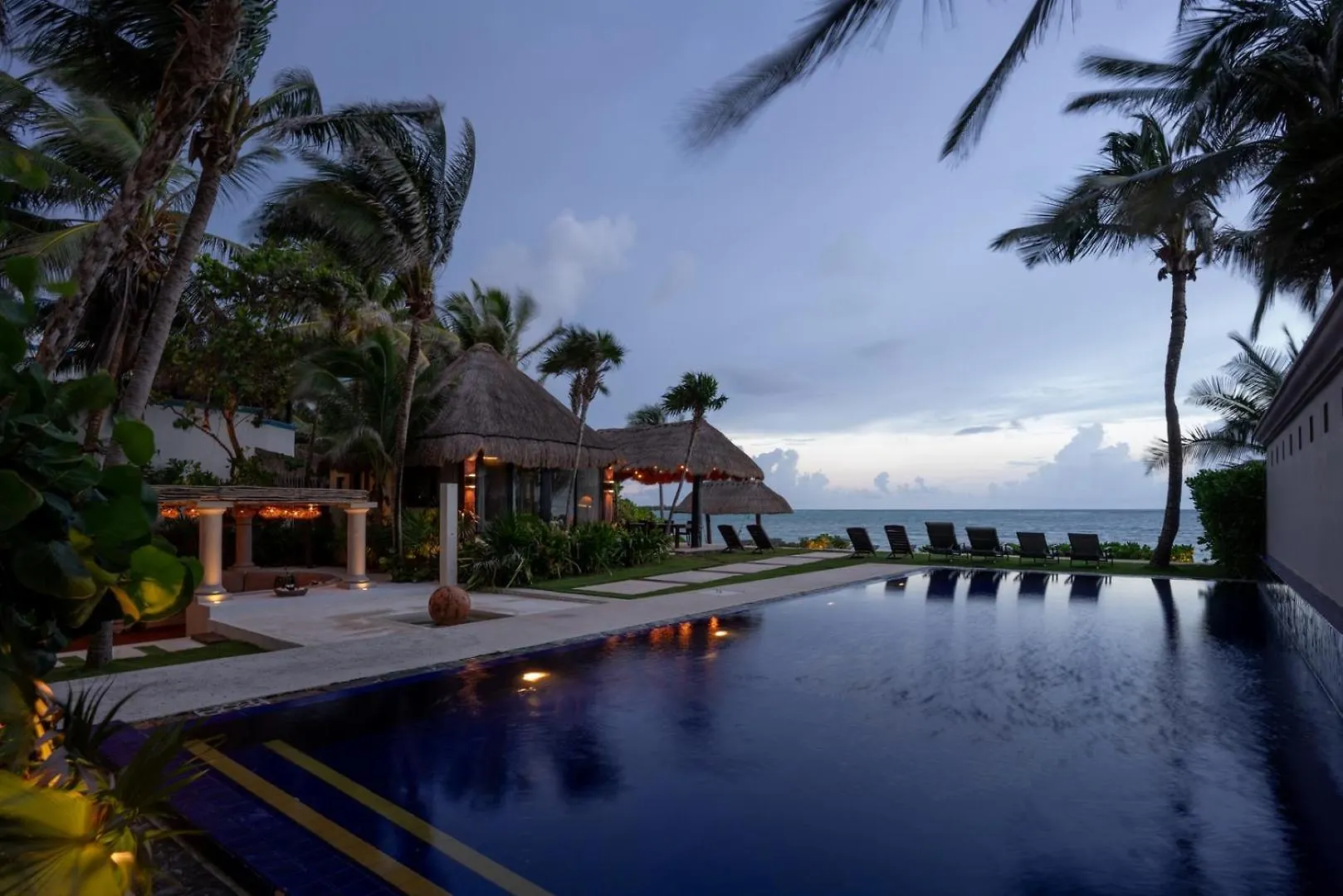 6Br Exclusive Beachfront Villa W/ Pool In Tulum Balcheil