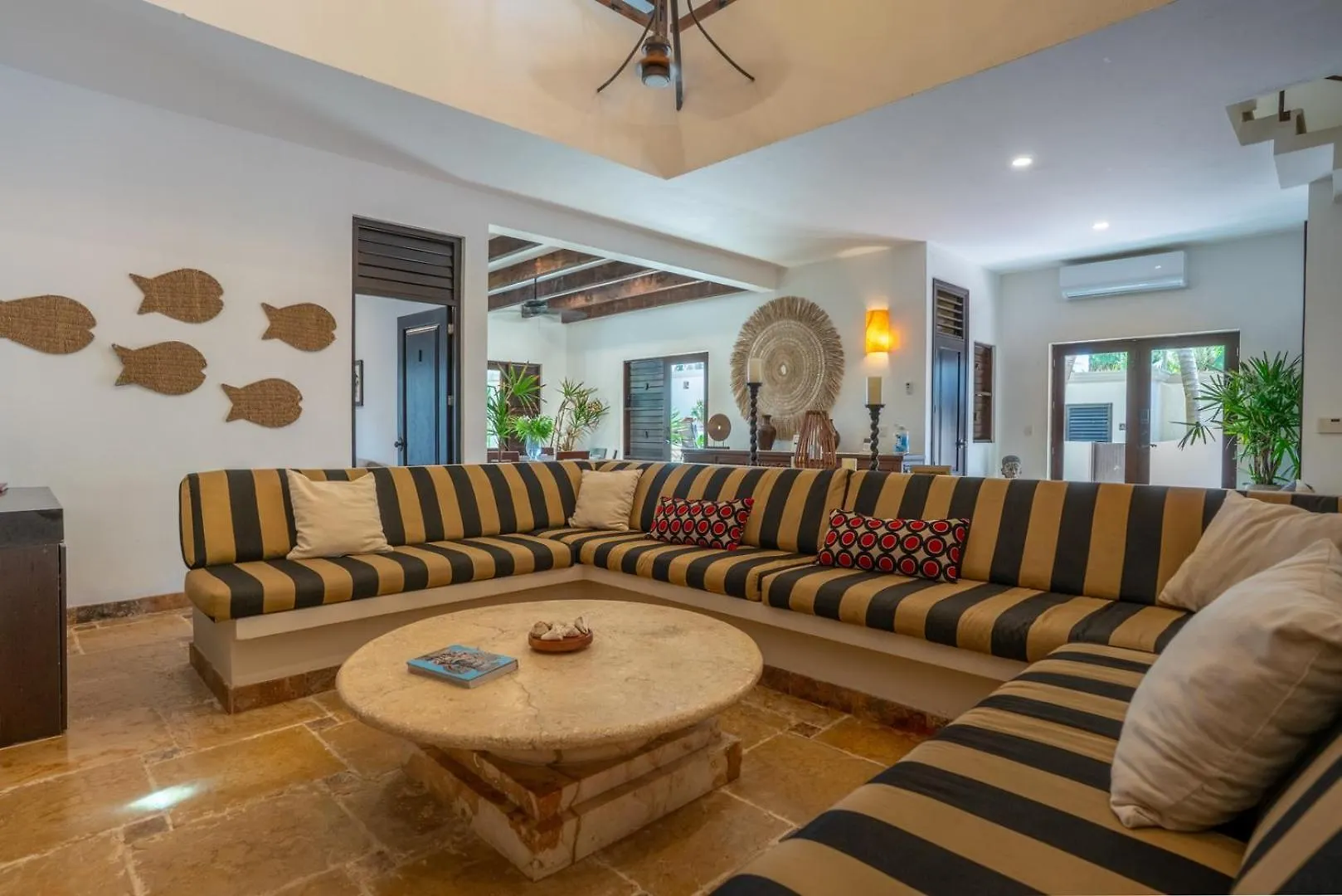 6Br Exclusive Beachfront Villa W/ Pool In Tulum Balcheil Mexico