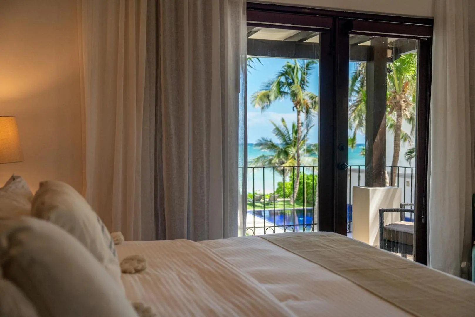 6Br Exclusive Beachfront Villa W/ Pool In Tulum Balcheil
