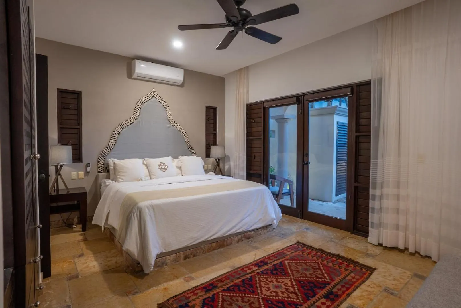 6Br Exclusive Beachfront Villa W/ Pool In Tulum Balcheil