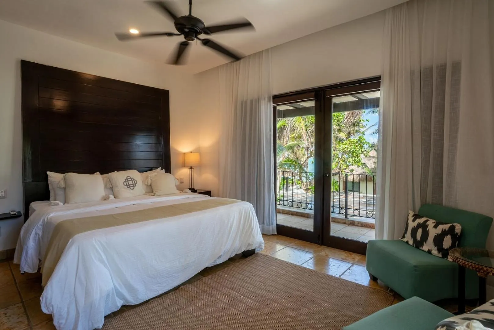 6Br Exclusive Beachfront Villa W/ Pool In Tulum Balcheil