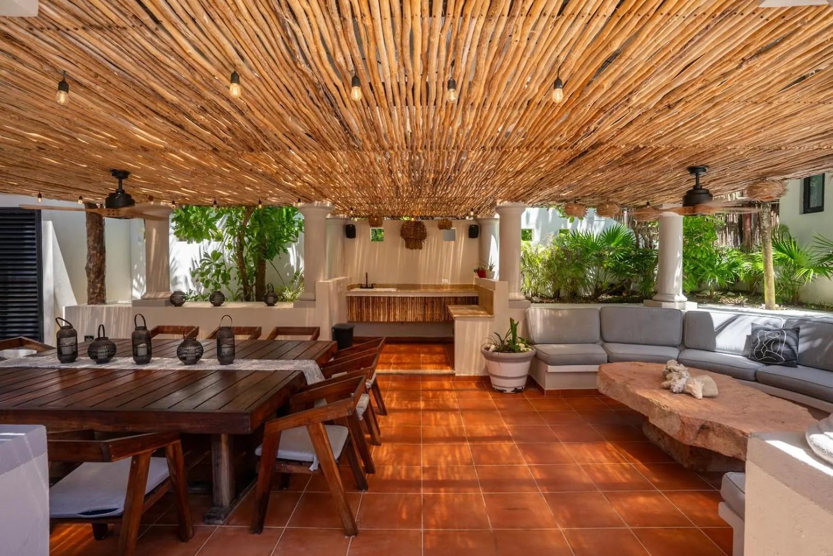 6Br Exclusive Beachfront Villa W/ Pool In Tulum Balcheil