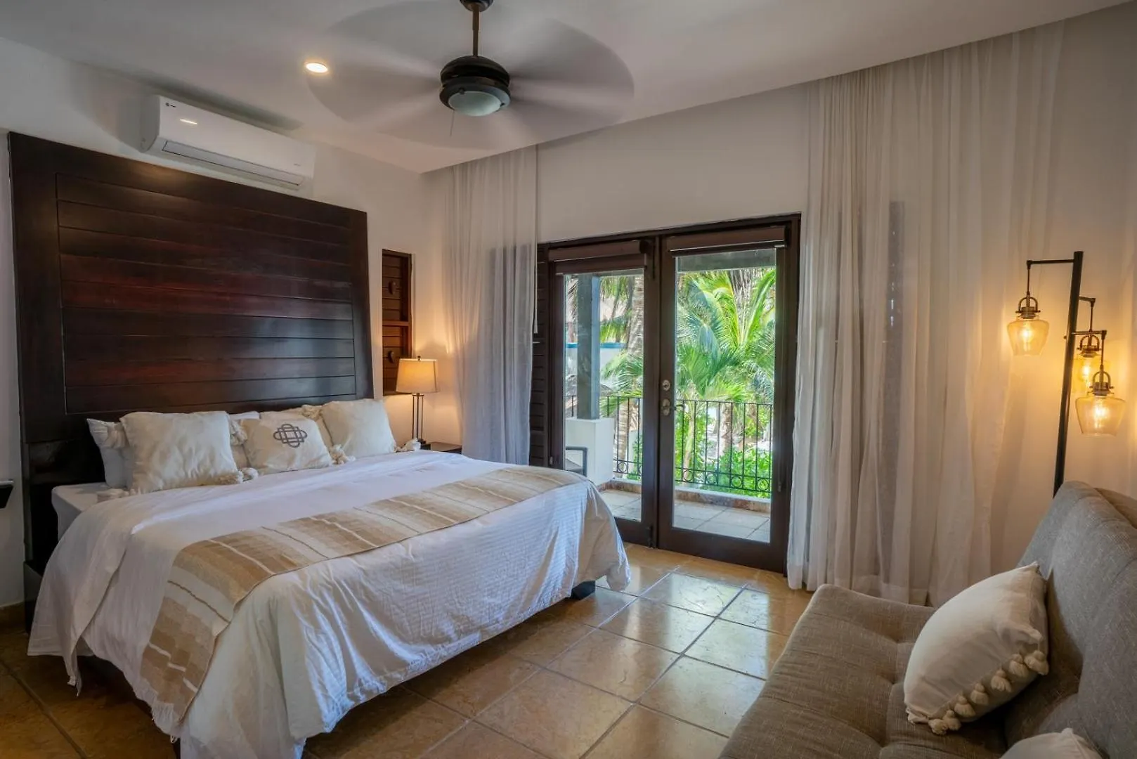 6Br Exclusive Beachfront Villa W/ Pool In Tulum Balcheil Mexico