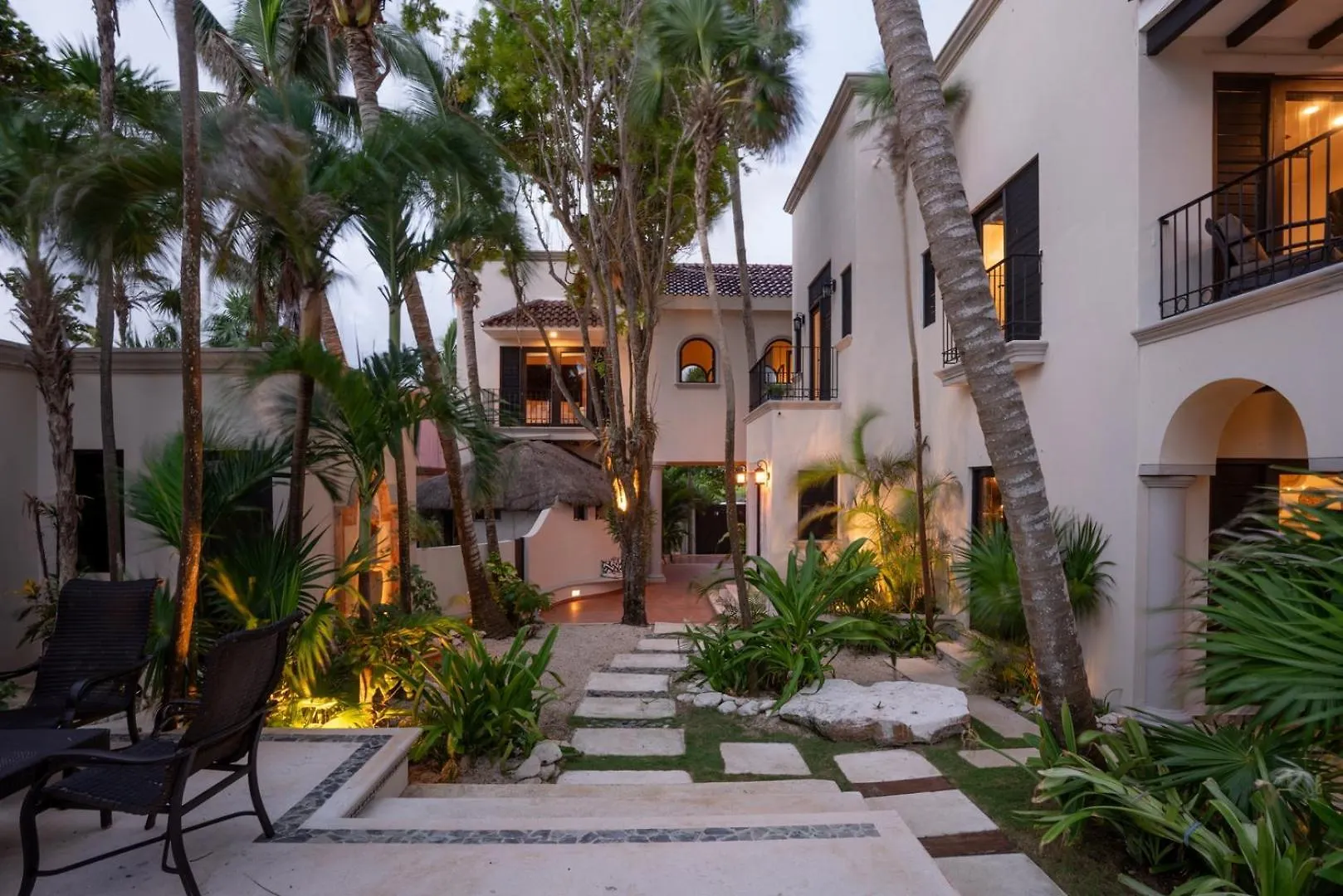 6Br Exclusive Beachfront Villa W/ Pool In Tulum Balcheil 0*,